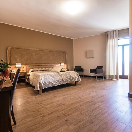 Leone de Castris Wine Hotel Salice Salentino Extérieur photo