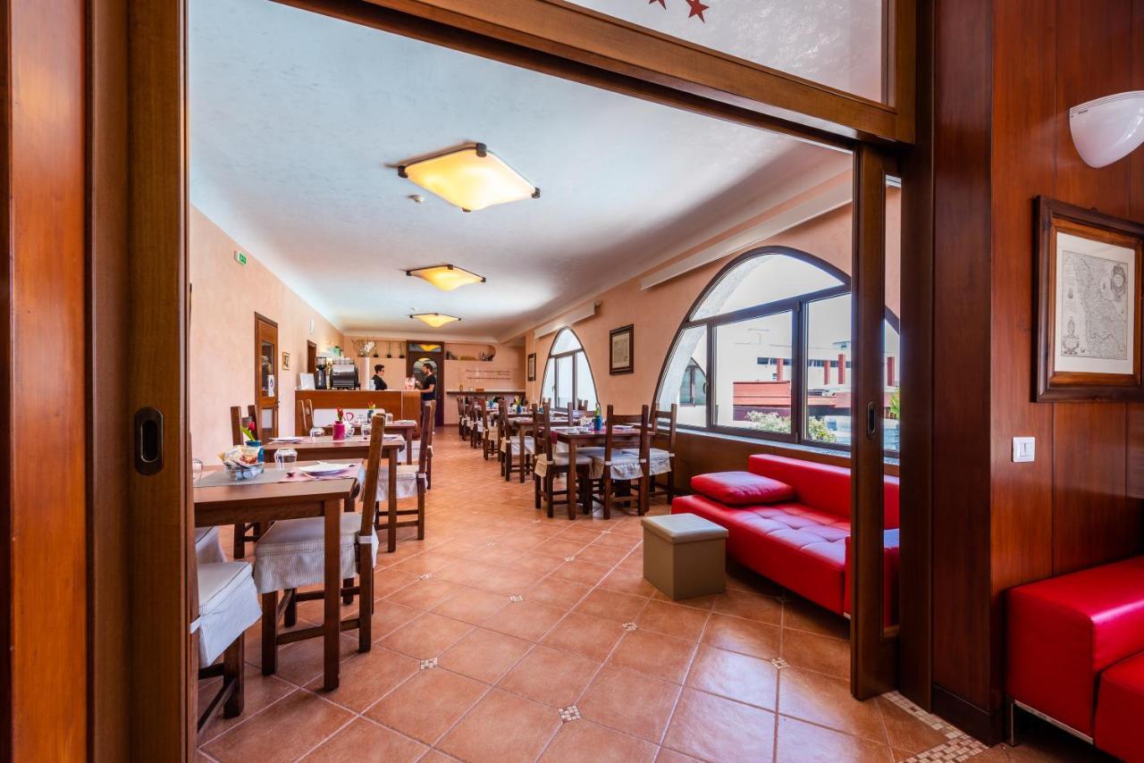 Leone de Castris Wine Hotel Salice Salentino Extérieur photo