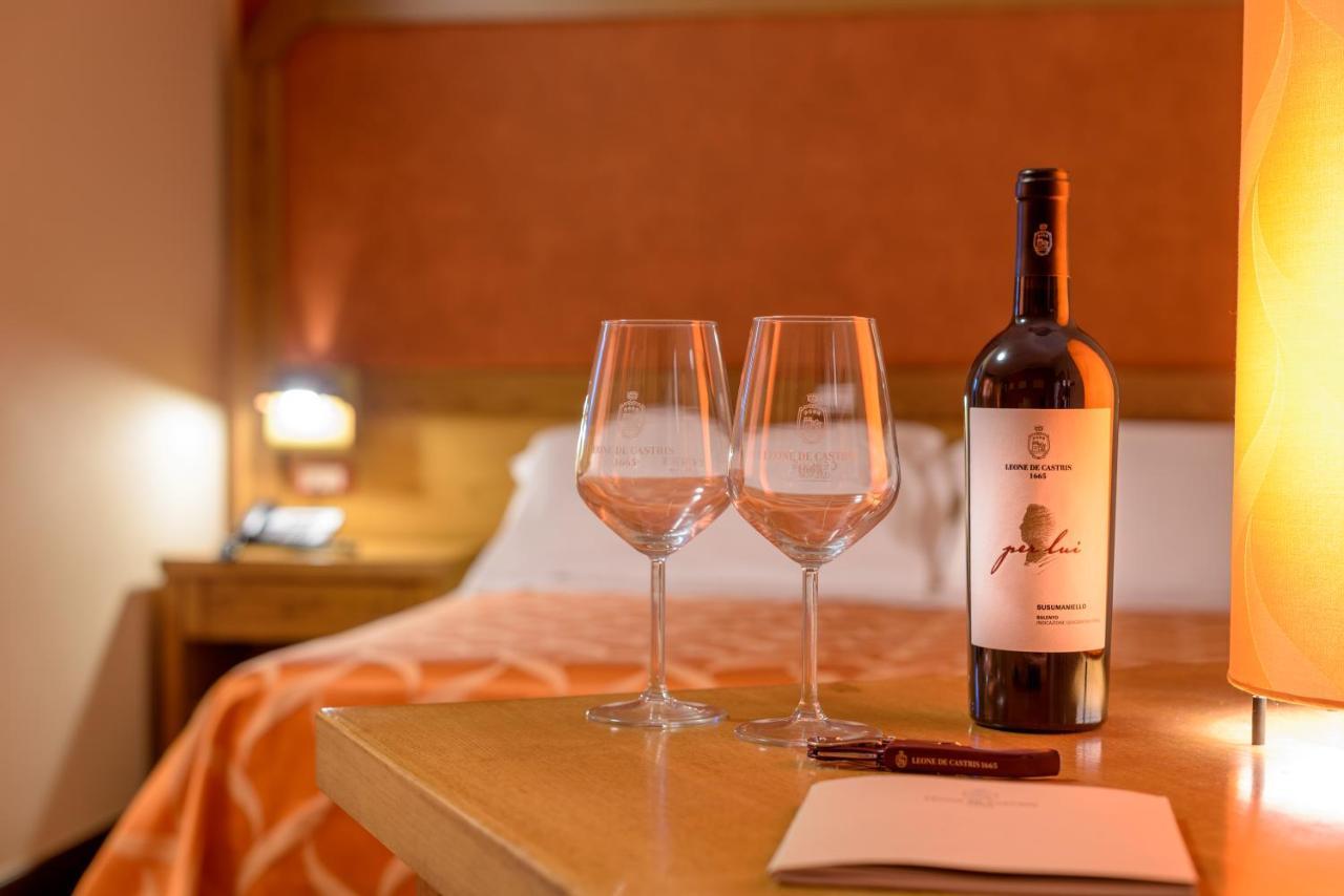 Leone de Castris Wine Hotel Salice Salentino Extérieur photo