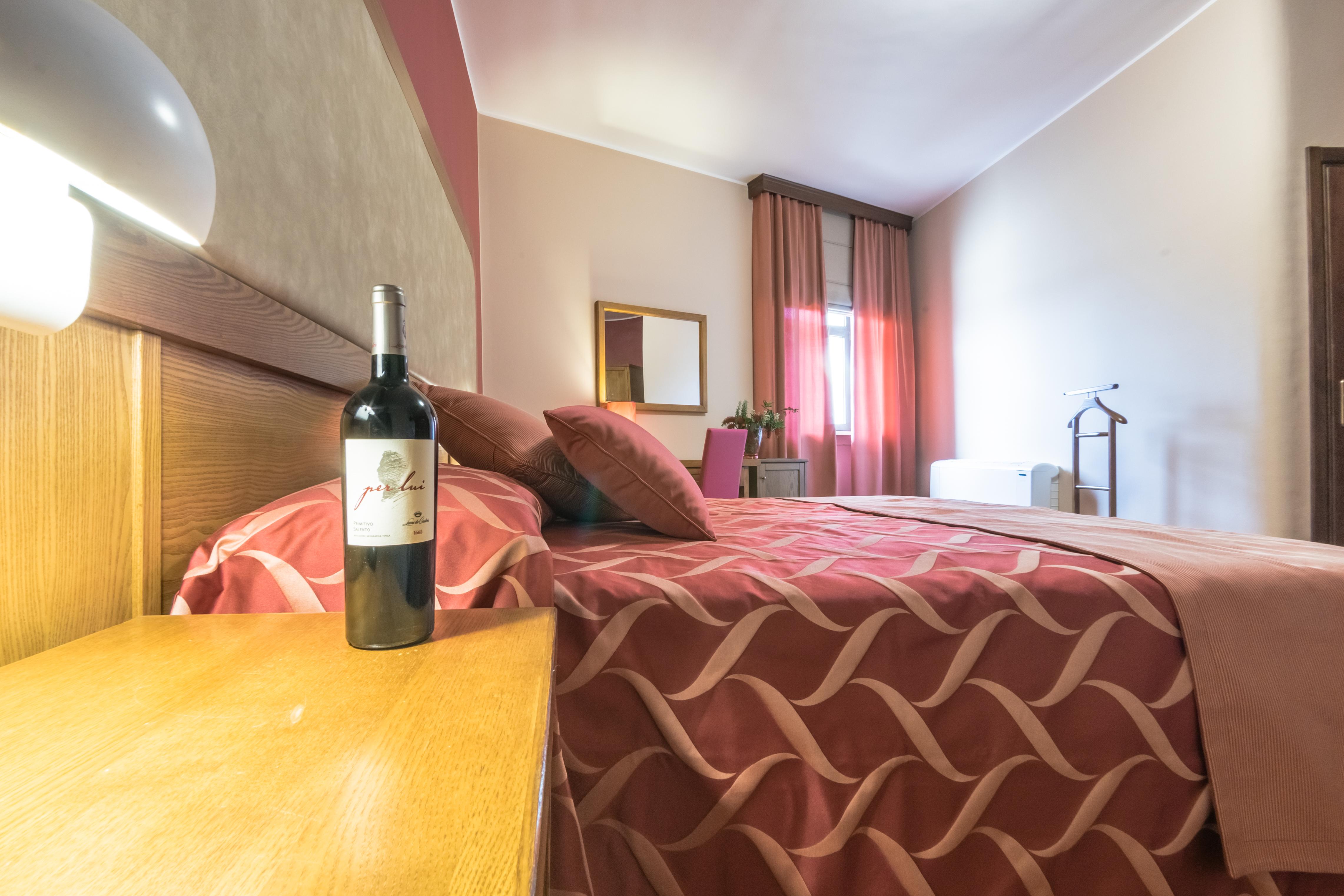 Leone de Castris Wine Hotel Salice Salentino Extérieur photo